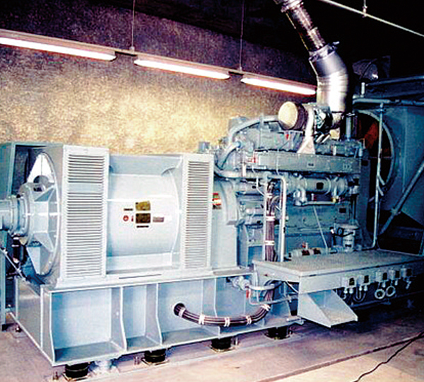 県庁　非常用ガスエンジン　1000kw